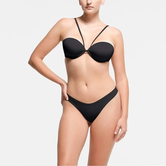 SKIMS Multi-way Bra \ Onyx 🖤